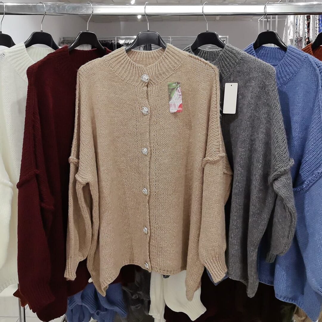 Cardigans Moncheri – Suavidad, estilo y calidez en cada hilo